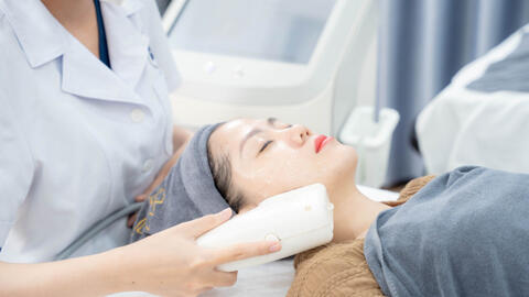 Chương trình tư vấn chăm sóc sức khỏe làn da nhân kỷ niệm Ngày Nhà Giáo Việt Nam 20/11