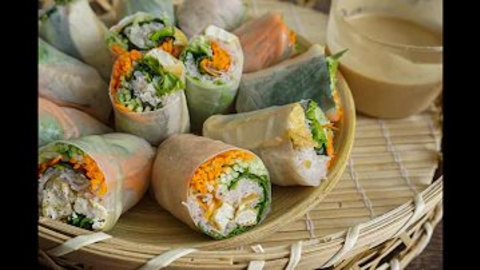 Món ngon mỗi ngày: Gỏi cuốn chay xốt đậu phộng