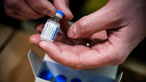 FDA khuyến nghị tạm dừng sử dụng vắc xin Johnson & Johnson