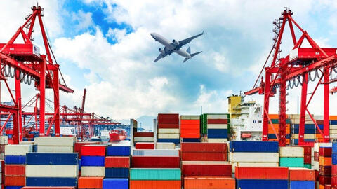 Việt Nam nhập siêu gần 2 tỷ USD trong nửa đầu năm 2021