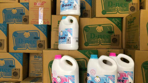 Phát hiện thu giữ hàng nghìn thùng nước giặt, rửa bát giả nhãn D-nee