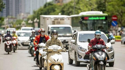 Bắc Bộ và Nam Bộ ngày nắng, từ Thanh Hóa đến Thừa Thiên-Huế có mưa