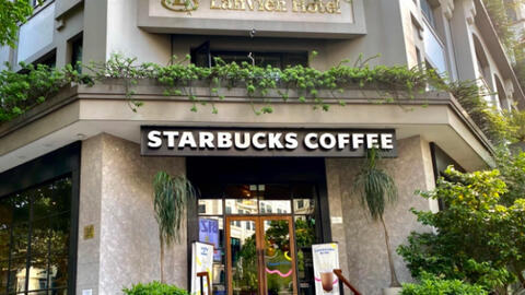 Starbucks đóng cửa hàng đầu tiên ở Hà Nội