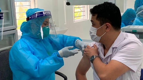 COVID-19 sáng 16/4: Việt Nam không ca mắc mới, hơn 63.700 người được tiêm vaccine