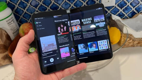 Cận cảnh Surface Duo 2 - Smartphone 2 màn hình giá 1.500 USD của Microsoft