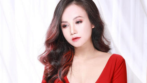 Diễn viên Hoàng Yến chia sẻ sau những đổ vỡ: 'Việc của tôi là đàn bà thì chỉ có nhỏ bé thôi'