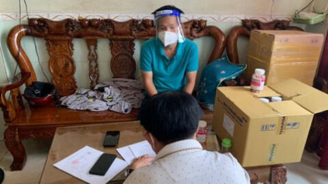 Khởi tố nhóm đối tượng buôn bán thuốc chữa COVID-19 giả