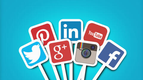 Tại sao Facebook, Twitter và YouTube... ngày càng coi thường người dùng?