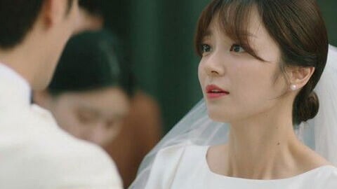 Sát ngày cưới, mẹ chồng tương lai đề nghị nói chuyện riêng, cô gái thể hiện bản lĩnh