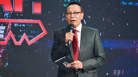 MC Lại Văn Sâm có sở hữu biệt thự dát vàng không