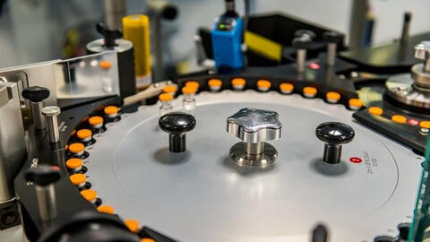 CDC Mỹ chấp thuận tiêm vaccine của Pfizer cho trẻ từ 5-11 tuổi