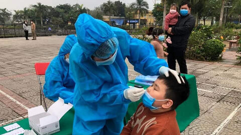 Bộ GD-ĐT và Bộ Y tế không có quy định tất cả học sinh xét nghiệm COVID-19