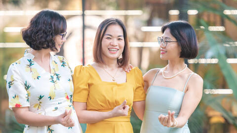 Phụ nữ U50 và nỗi ám ảnh tiền mãn kinh: Làm sao để chăm sóc mình tốt hơn?