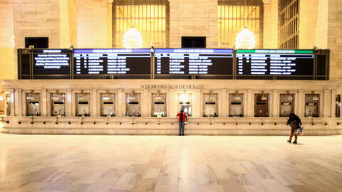 Cảnh vắng vẻ chưa từng có ở NewYork vì dịch COVID-19