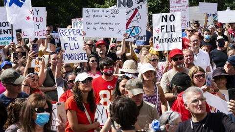 Người Mỹ biểu tình phản đối tiêm phòng cúm bắt buộc cho học sinh