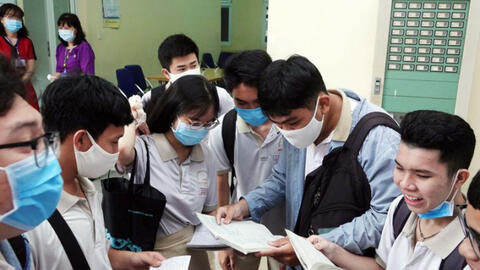 Ngay trong ngày thi tốt nghiệp THPT, thí sinh nghi mắc COVID-19 được xử lý thế nào?