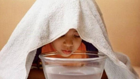 Chuyên gia cảnh báo nhóm trẻ em nhiễm Covid-19 tuyệt đối không được xông