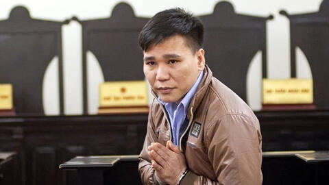 Nhét tỏi làm chết người, ca sĩ Châu Việt Cường được giảm 2 năm tù