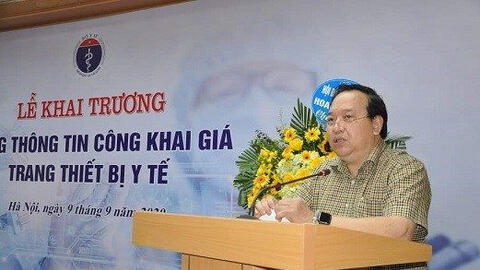 Khởi tố nguyên Vụ trưởng Vụ trang thiết bị Bộ Y tế và 2 Giám đốc CDC Nghệ An, Bình Dương trong vụ 'thổi giá' kit test Việt Á