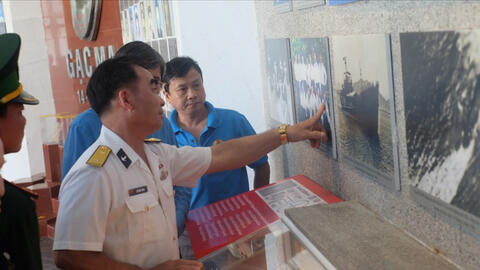 Lễ dâng hương, tưởng nhớ 64 chiến sĩ Gạc Ma