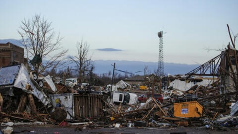 Lốc xoáy khiến hàng nghìn Mỹ người không có điện, nước sinh hoạt