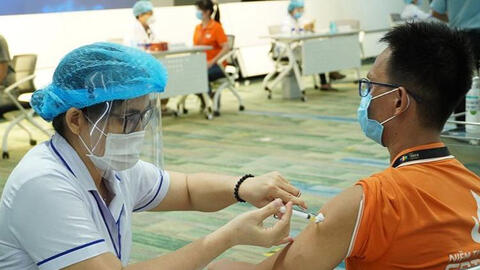 Việt Nam dự kiến sẽ nhận được khoảng 54 triệu liều vaccine COVID-19 trong tháng 10