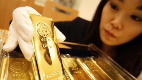 Giá vàng tiếp tục phục hồi nhờ xu hướng tích cực của vàng thế giới
