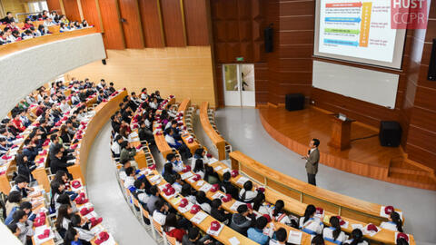 Giảng viên bị phạt 5-10 triệu và phải xin lỗi công khai khi xúc phạm sinh viên