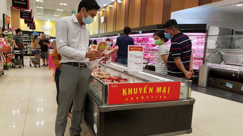 Giá thịt tại chợ dân sinh tăng nhẹ