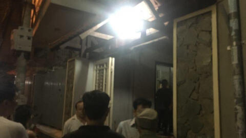 Hà Nội: Hai bố con thau rửa bể ngầm, người con trai tử vong