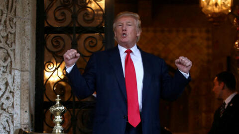 Ông Donald Trump kích hoạt hơn 440 lần tu chính án thứ 5