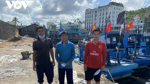 Phát hiện 11 người nhập cảnh trái phép trên biển về từ Campuchia