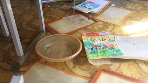 Hà Tĩnh: Trường học, đồ dùng học tập của học sinh ngổn ngang sau lũ