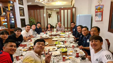 Người vợ tào khang của Bầu Đức lần đầu lộ diện