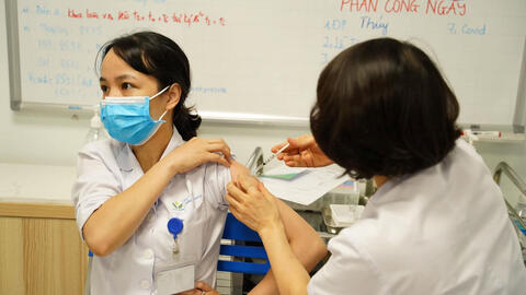 COVID-19 sáng 2/5: Việt Nam không ghi nhận thêm ca mắc mới, thế giới trên 3,2 triệu người tử vong