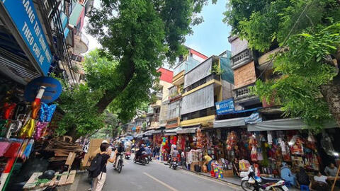 Rằm tháng 7, 'xế sang, hàng hiệu' ế ẩm mùa dịch