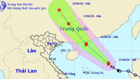 Bão số 1 đạt cường độ cực đại giật cấp 12 trước khi vào đất liền