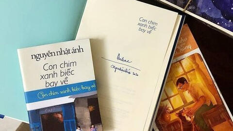 Tác phẩm Con chim xanh biếc bay về của Nguyễn Nhật Ánh đứng đầu danh sách bán chạy