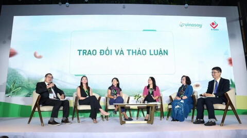 Các chuyên gia kêu gọi mọi người nên tiêu thụ khoảng 100g đậu, hạt mỗi ngày