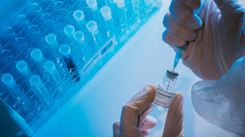 Cuộc đua "thần tốc" bào chế vaccine COVID-19  liệu có đảm bảo an toàn?