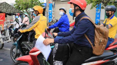 TP.HCM dừng 310 chốt kiểm soát người dân ra đường không lý do