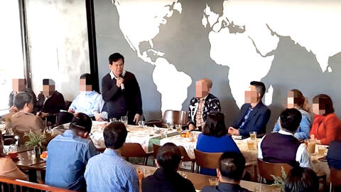 Chủ tịch huyện ở Kon Tum gây xôn xao khi phát biểu "đi làm phải có phong bì"