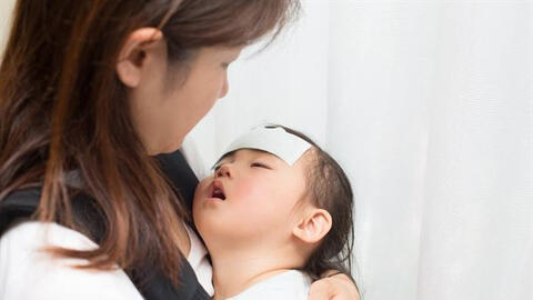 Chăm sóc trẻ F0 tại nhà: Những điều đơn giản không phải cha mẹ nào cũng biết