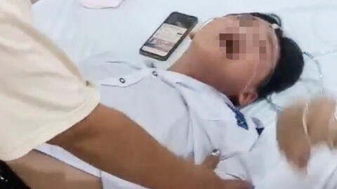 Hai học sinh lớp 6 lên cơn co giật sau khi ăn kẹo người lạ cho