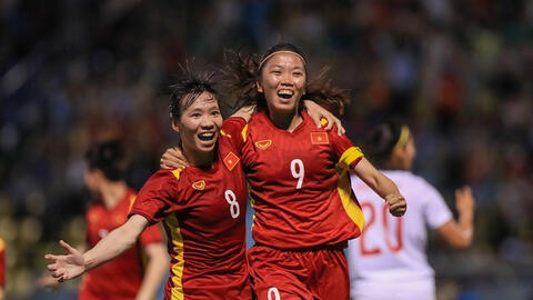 Sân Cẩm Phả "nóng" trước chung kết bóng đá nữ Việt Nam- Thái Lan