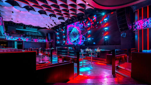 Hà Nội cho mở lại quán karaoke, massage, bar từ 0h ngày 8/4