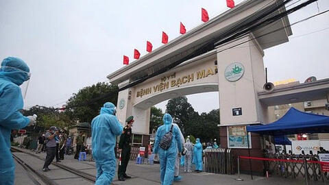 Vì sao Bệnh viện Bạch Mai nói có khó khăn tài chính nhưng vẫn tuyển 506 người?