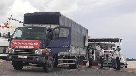 Hà Nội kiến nghị bỏ 'luồng xanh' để lưu thông hàng hóa