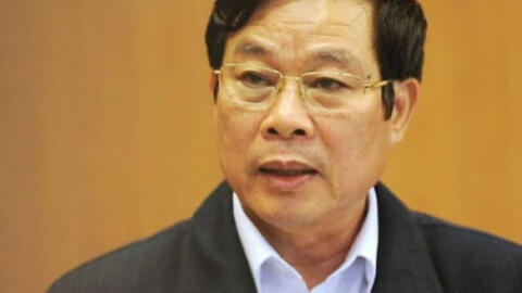 Nhận 3 triệu đô hối lộ, cựu Bộ trưởng Son khai để ngoài ban công