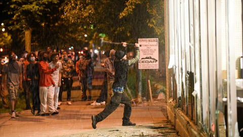 Thành phố Minneapolis của Mỹ rung chuyển vì “biển lửa” bạo động